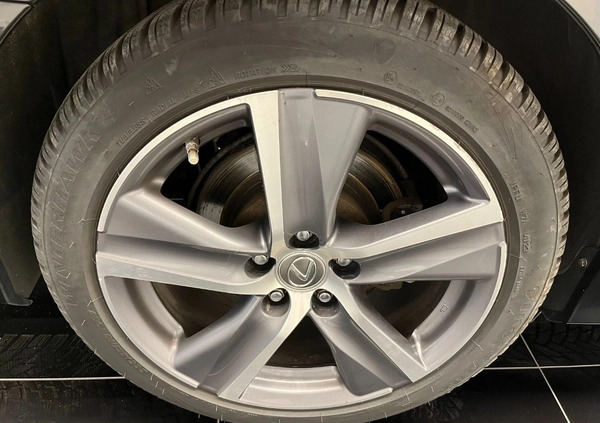 Lexus GS cena 112500 przebieg: 127395, rok produkcji 2016 z Pogorzela małe 352